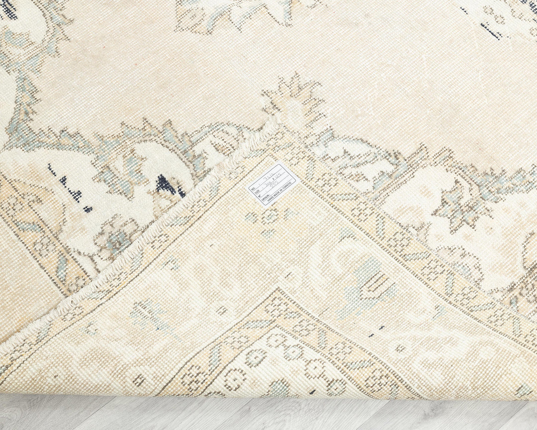 Beige Oushak Rug 6' 1" x 9' 10" | No. VR79741