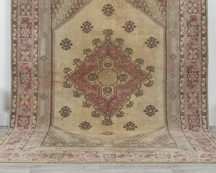 Neutral Oushak Rug 9' 7" x 6' 3" | No. VR48441