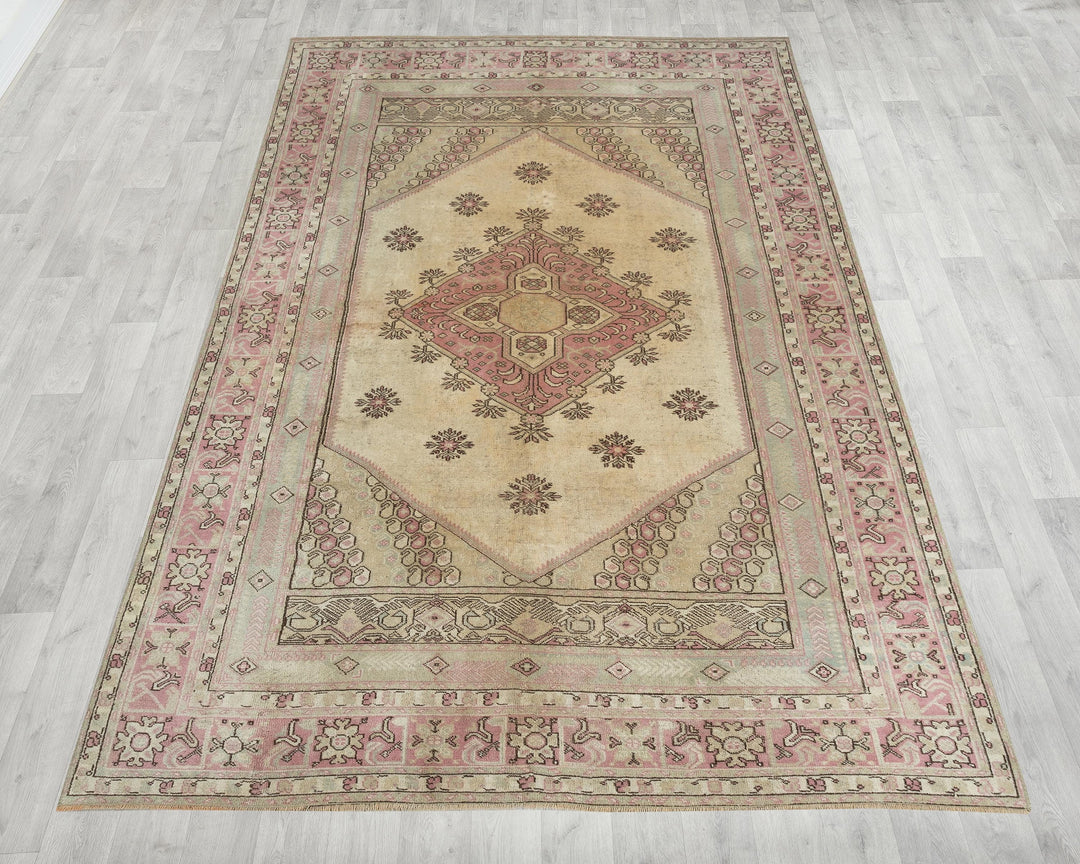 Neutral Oushak Rug 9' 7" x 6' 3" | No. VR48441