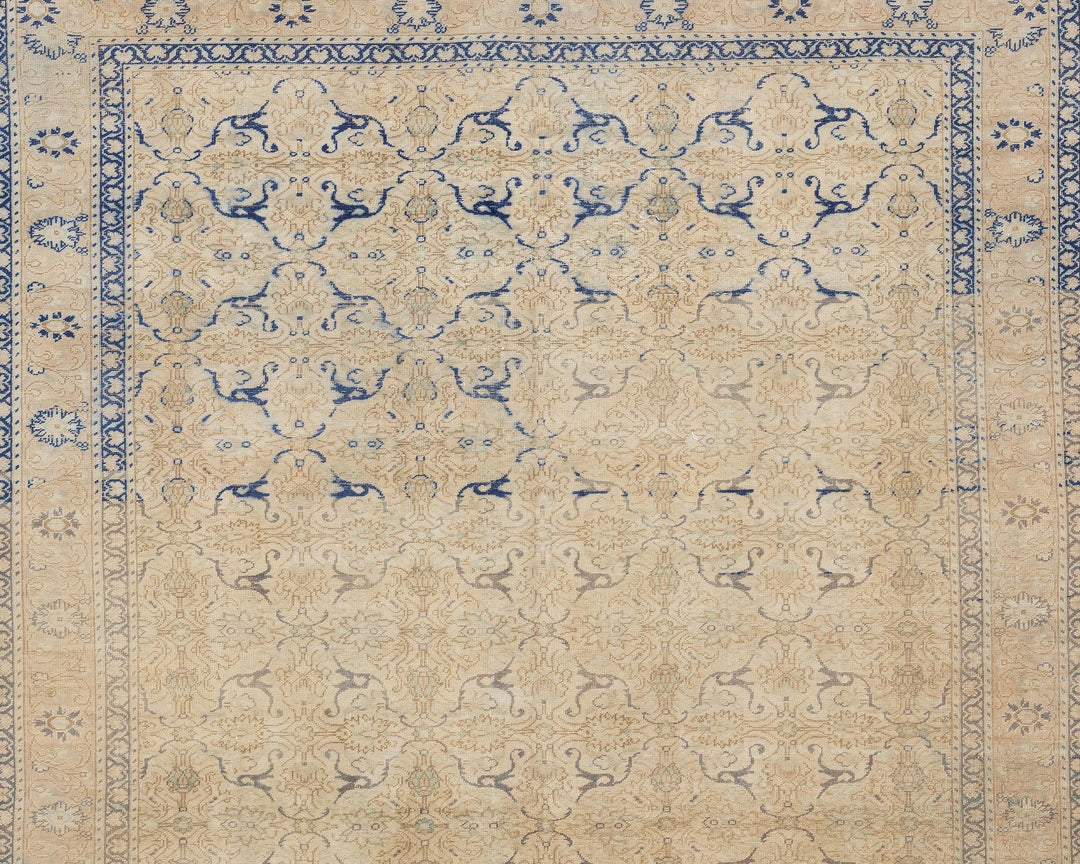 Distressed Oushak Rug 6' 5" x 9' 2" | No. VR95279