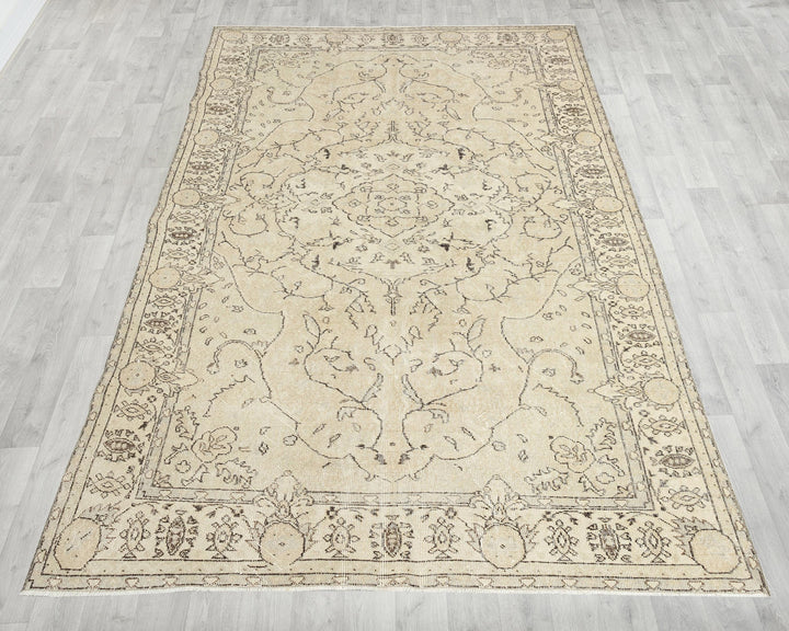 Oushak Rug 6' 2" x 10' 1" | No. VR15892