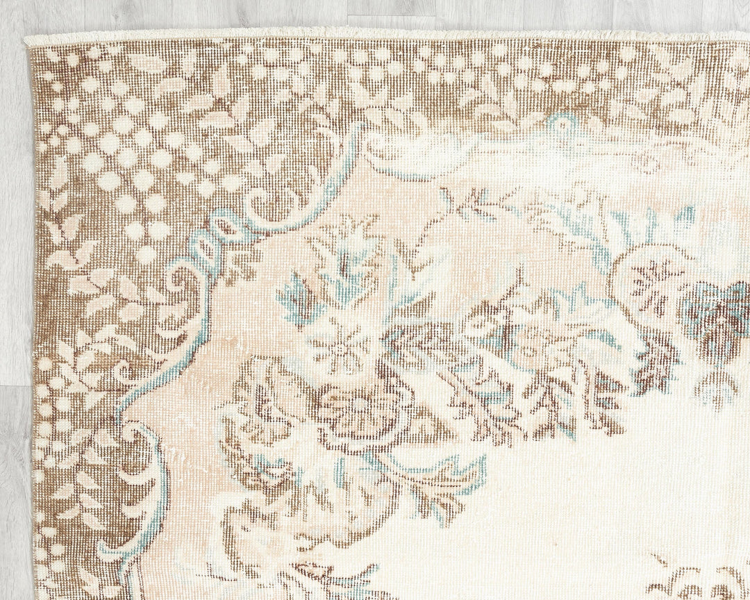 Neutral Oushak Rug 6' x 10' 4" | No. VR19435