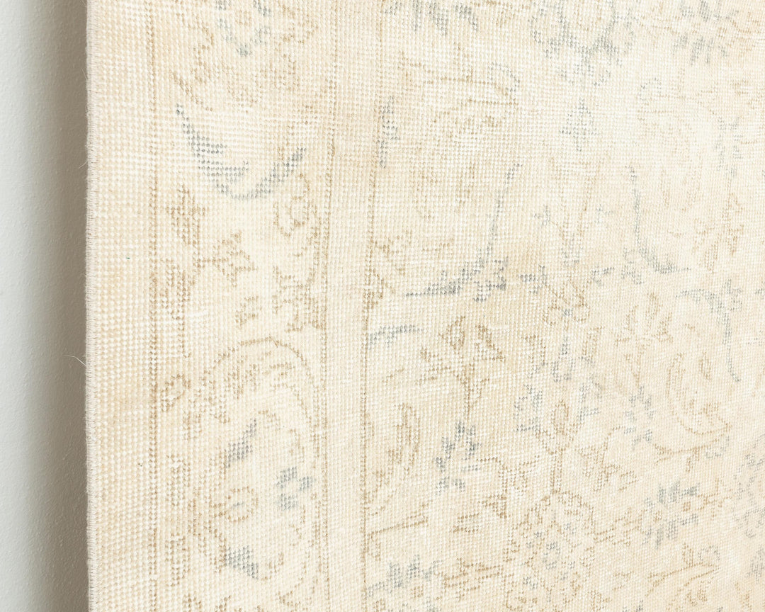 Beige Oushak Rug 5' 6" x 8' 11" | No. VR13363