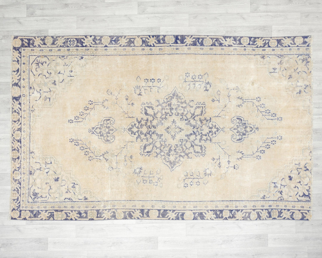 Neutral Oushak Rug 5' 10" x 9' | No. VR89792