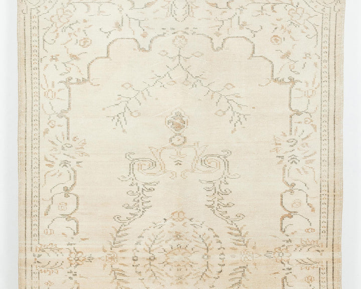 Beige Oushak Rug 5' 7" x 9' 5" | No. VR46188