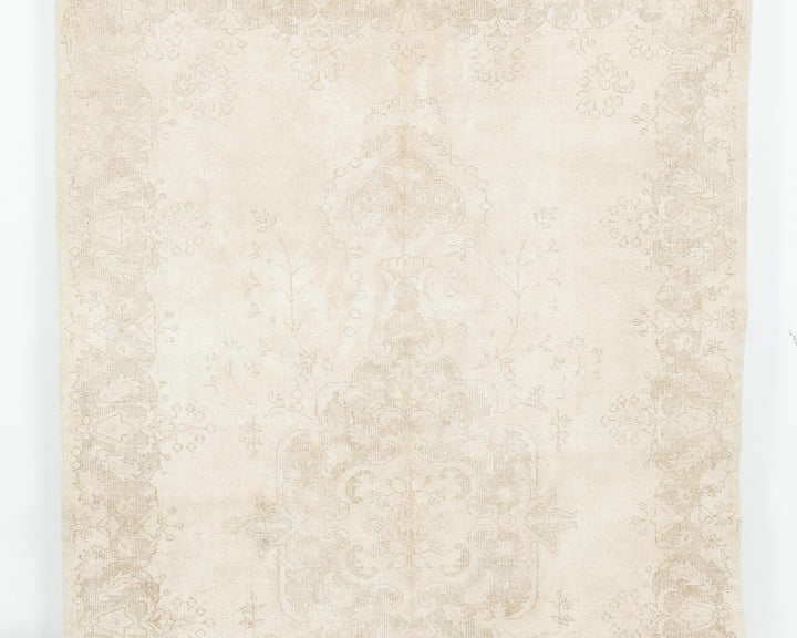 Beige Oushak Rug 5' 10" x 9' 4" | No. VR66345