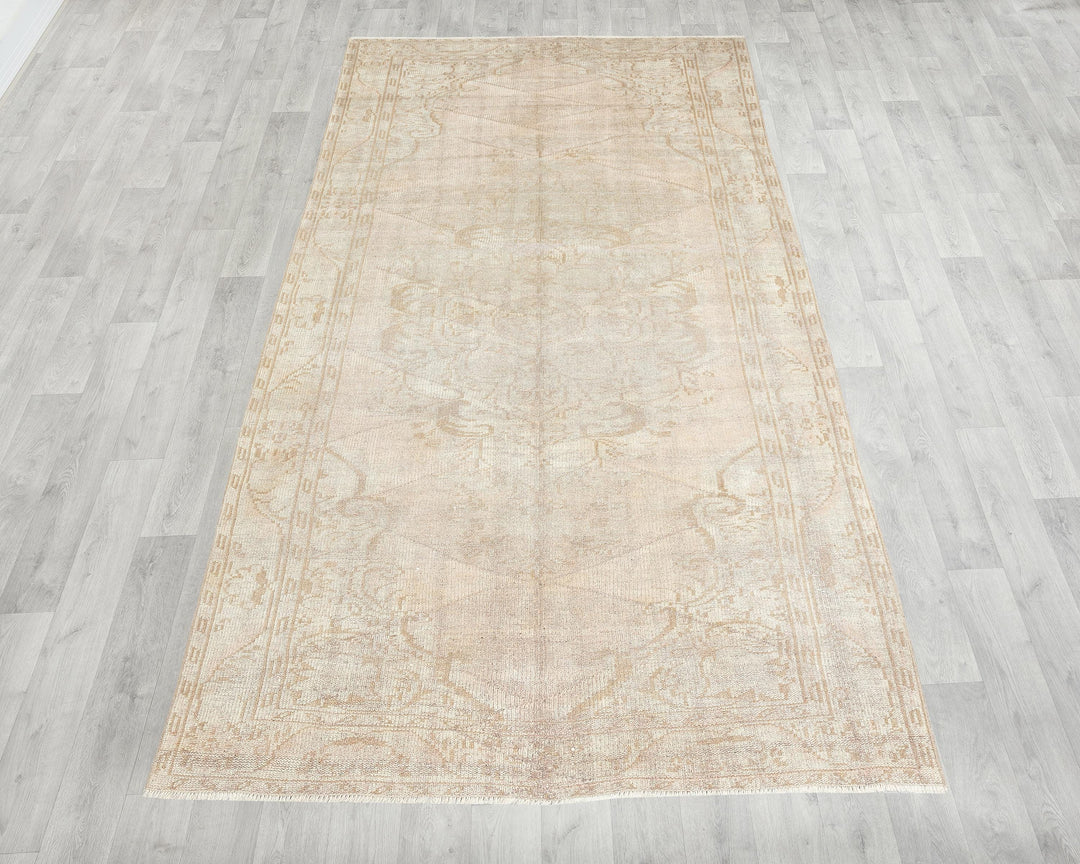 Brown Oushak Rug 5' 1" x 9' 8" | No. VR59065