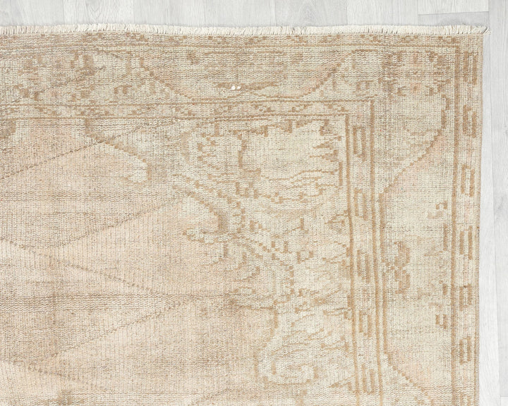 Brown Oushak Rug 5' 1" x 9' 8" | No. VR59065