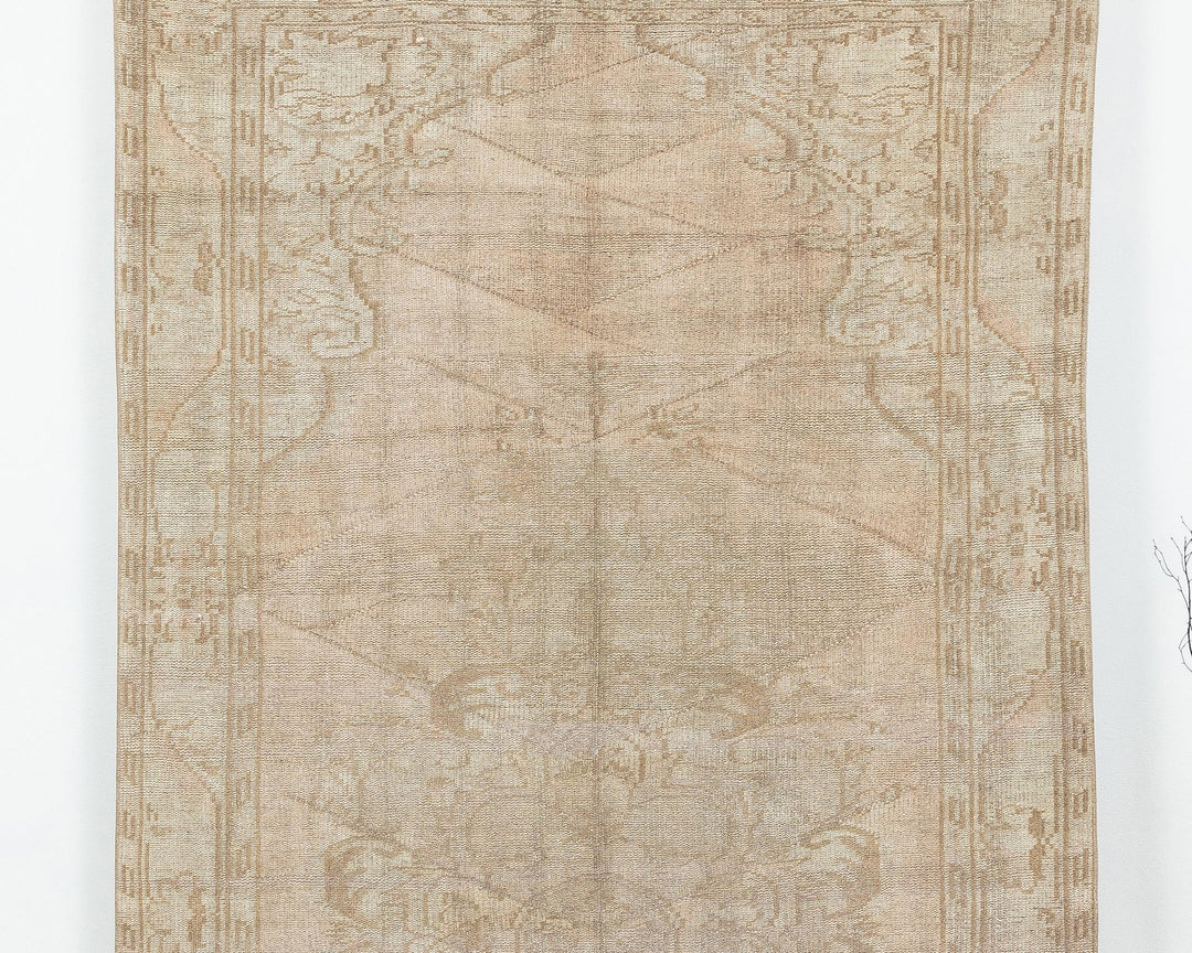 Brown Oushak Rug 5' 1" x 9' 8" | No. VR59065