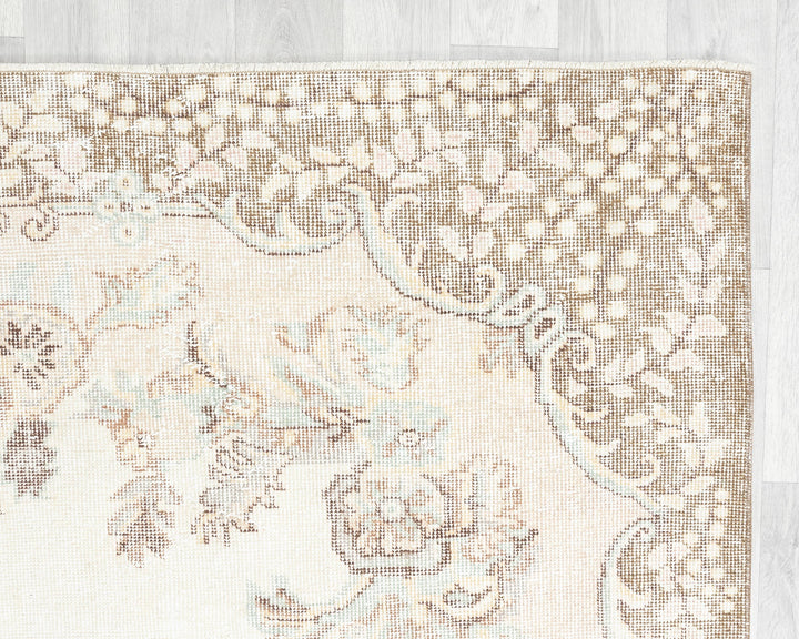Neutral Oushak Rug 10' 2" x 6' 3" | No. VR43587