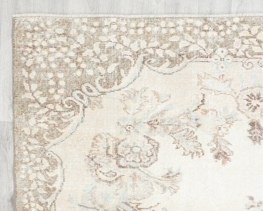 Neutral Oushak Rug 10' 2" x 6' 3" | No. VR43587