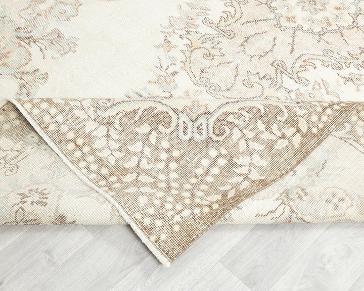 Neutral Oushak Rug 10' 2" x 6' 3" | No. VR43587