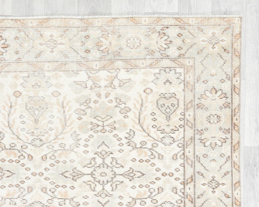 Beige Oushak Rug 10' 4" x 6' 9" | No. VR94920