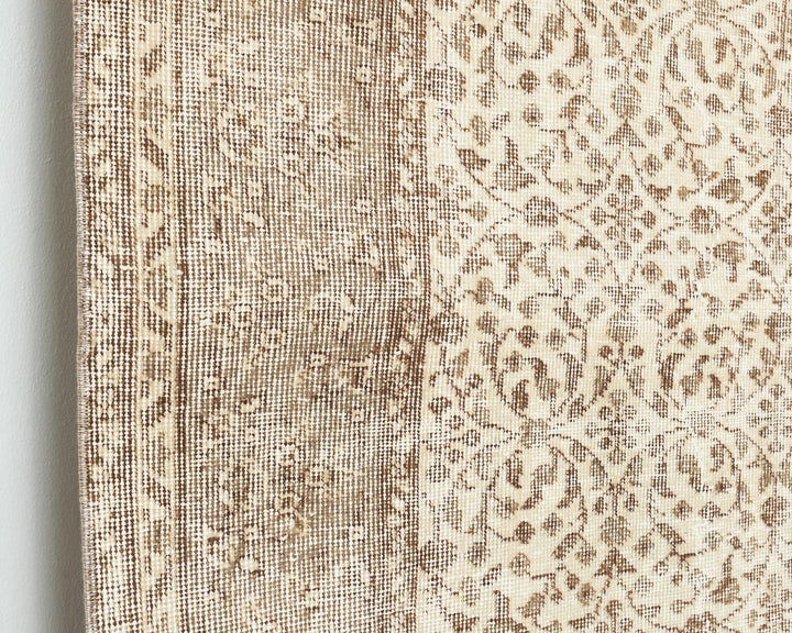 Neutral Oushak Rug 6' 3" x 9' 6" | No. VR17355