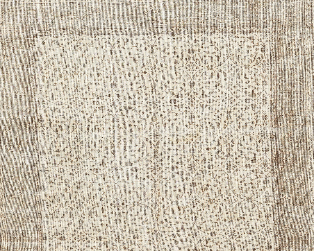 Neutral Oushak Rug 6' 3" x 9' 6" | No. VR17355