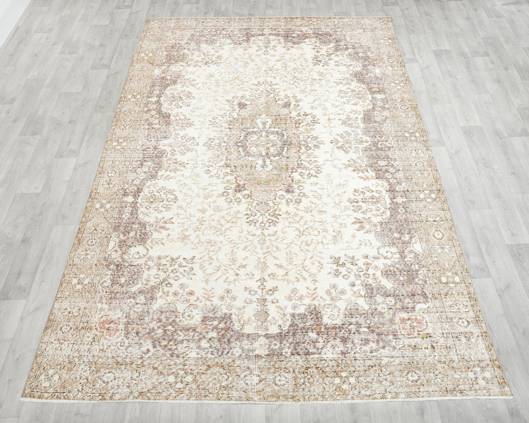 Beige Oushak Rug 10' 8" x 6' 5" | No. VR67063