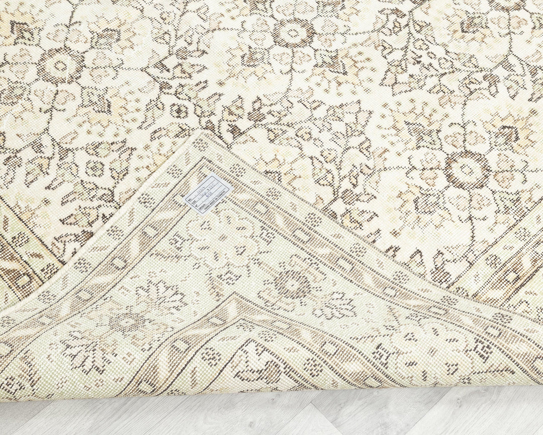 Beige Oushak Rug 10' 2" x 7' 1" | No. VR20238