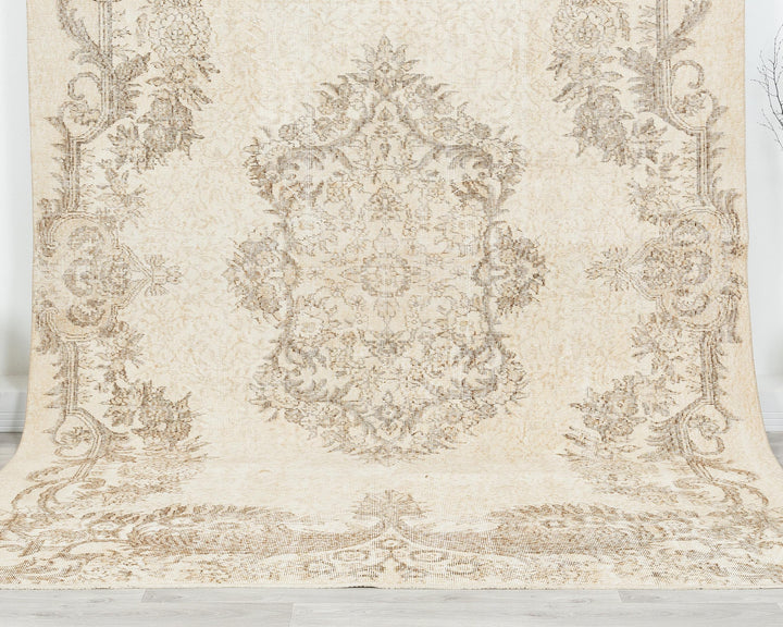 Faded Oushak Rug 10' x 6' 11" | No. VR11510
