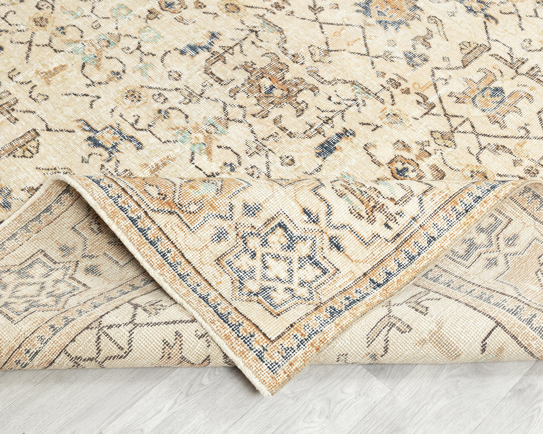 Oushak Rug 6' 8" x 9' 8" | No. VR30697