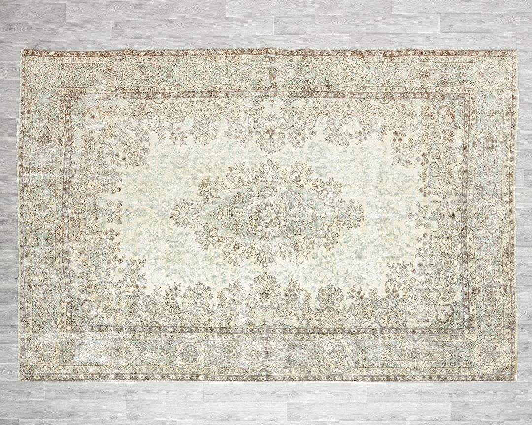 Beige Oushak Rug 7' x 9' 11" | No. VR27327