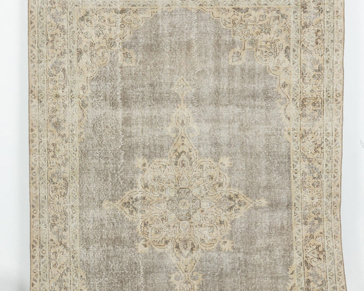 Faded Oushak Rug 5' 7" x 8' 4" | No. VR28391