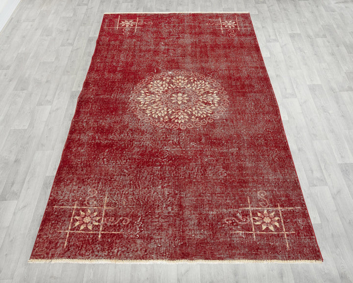 Red Oushak Rug 4' 8" x 8' 1" | No. VR51149