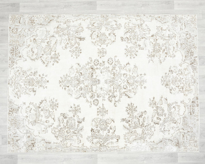Beige Oushak Rug 5' 11" x 7' 11" | No. VR34846