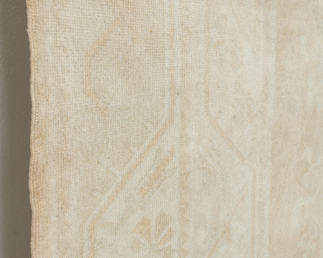 Beige Oushak Rug 5' 2" x 7' 11" | No. VR56423