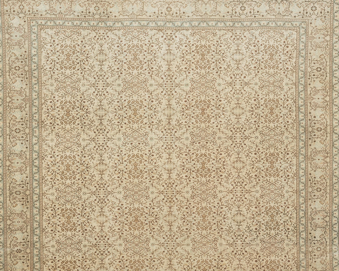 Beige Oushak Rug 6' 5" x 9' 10" | No. VR25239
