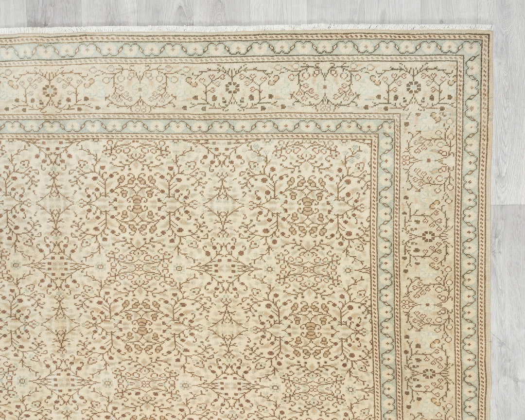 Beige Oushak Rug 6' 5" x 9' 10" | No. VR25239
