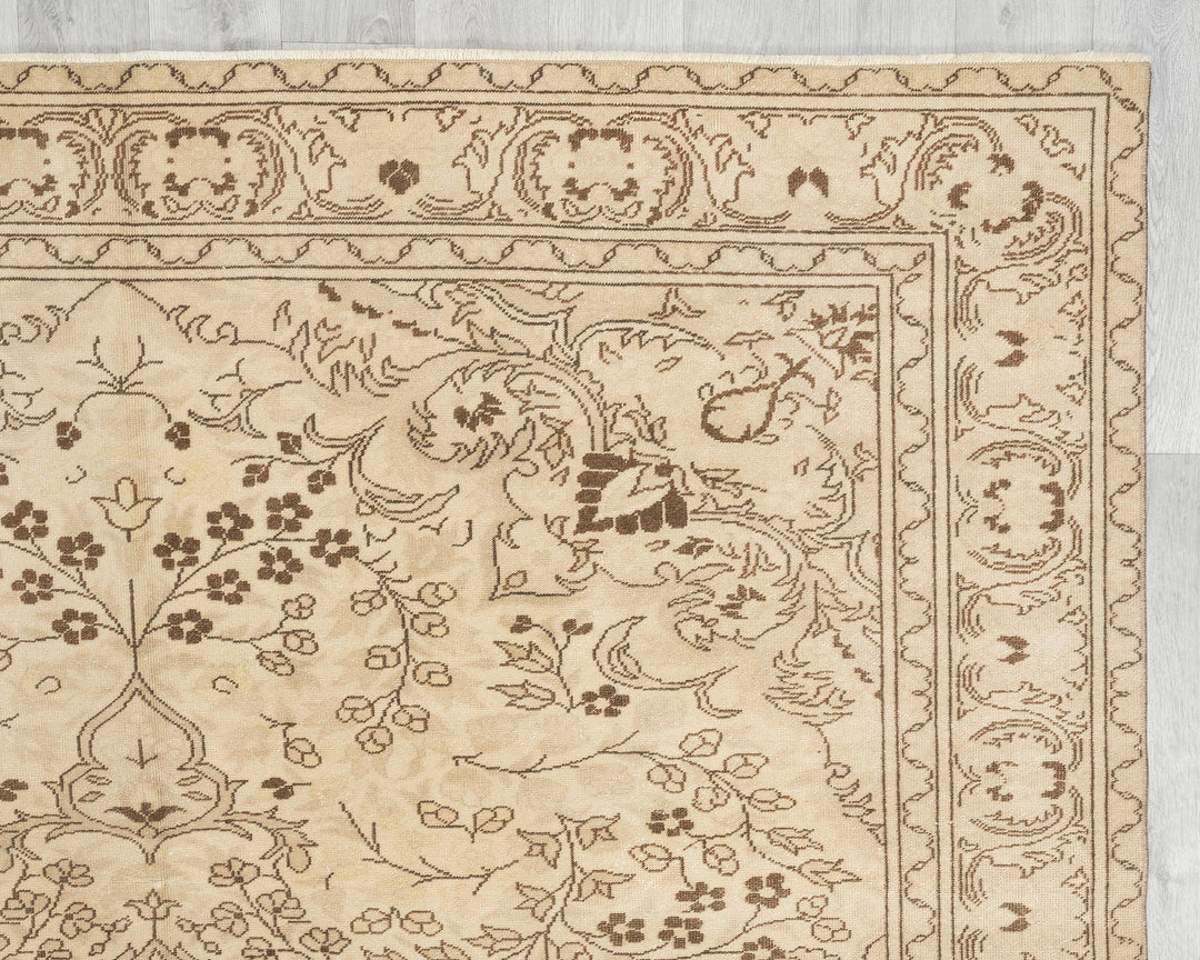 Oushak Rug 6' 4" x 9' 10" | No. VR81080