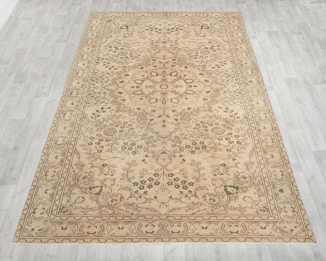 Oushak Rug 6' 4" x 9' 10" | No. VR81080