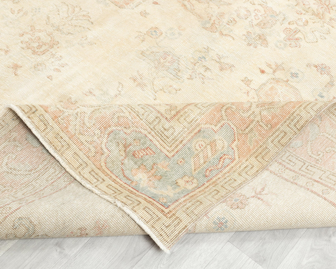 Oushak Rug 6' 7" x 10' | No. VR58018