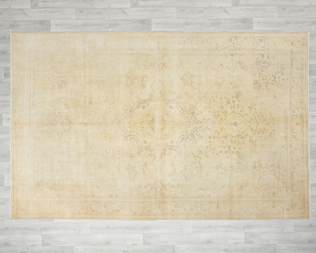 Oushak Rug 6' 6" x 9' 7" | No. VR66355