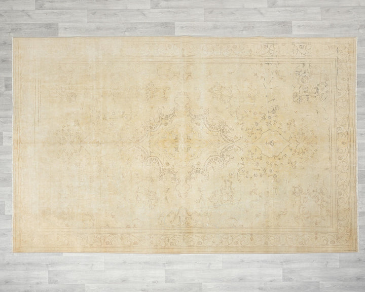 Oushak Rug 6' 6" x 9' 7" | No. VR66355