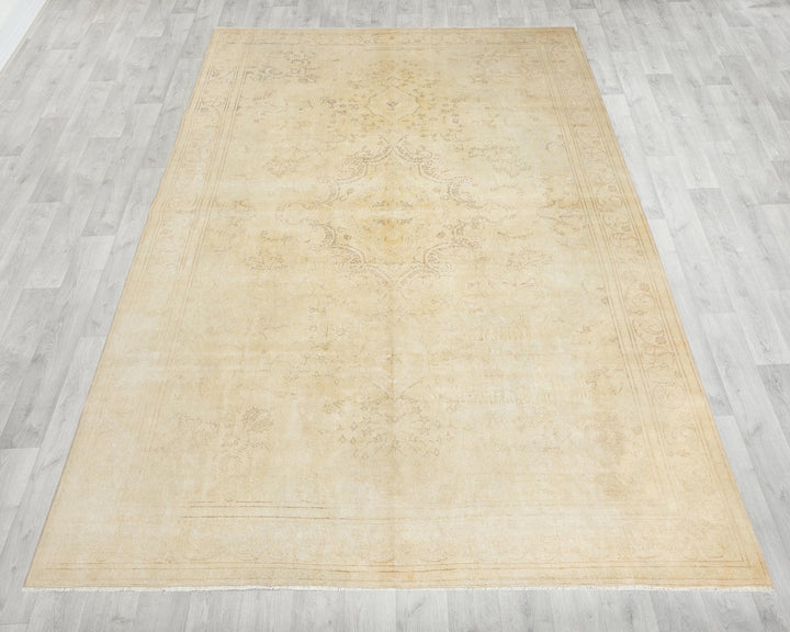 Oushak Rug 6' 6" x 9' 7" | No. VR66355