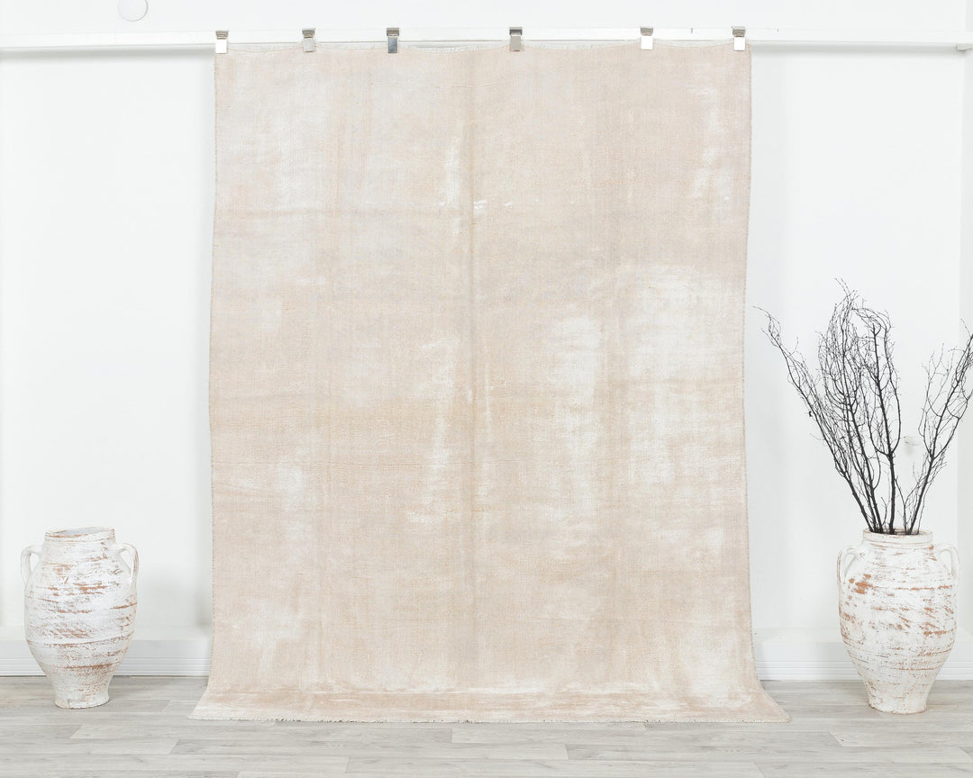 Beige Oushak Rug 5' 5" x 7' 8" | No. VR76050
