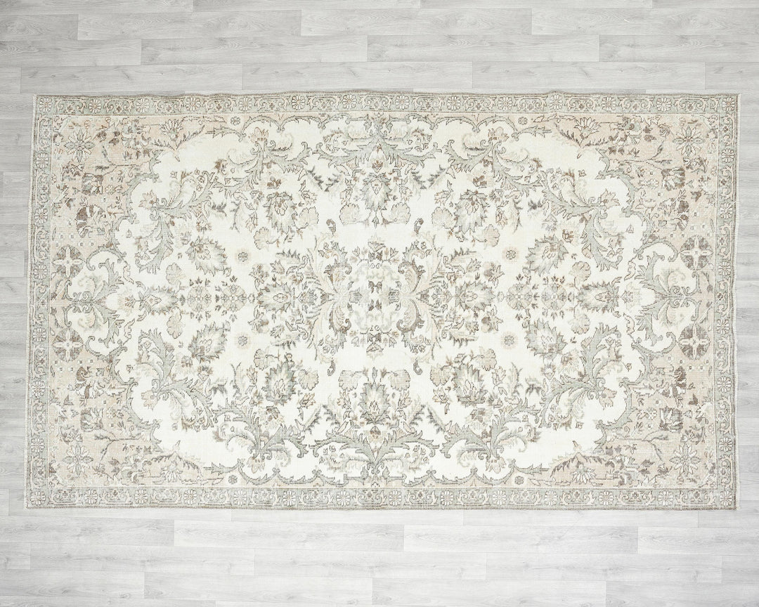 Beige Oushak Rug 6' 4" x 10' 1" | No. VR22339