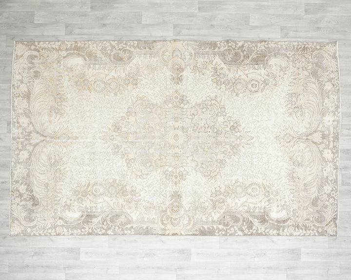 Faded Oushak Rug 6' 5" x 9' 10" | No. VR34964