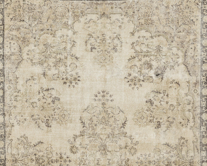 Oushak Rug 6' 8" x 10' 6" | No. VR30054