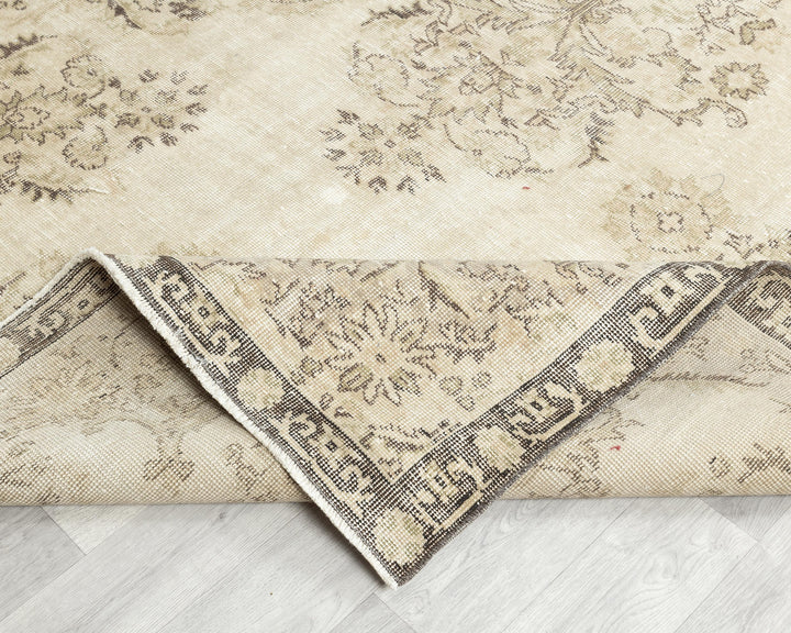 Oushak Rug 6' 8" x 10' 6" | No. VR30054
