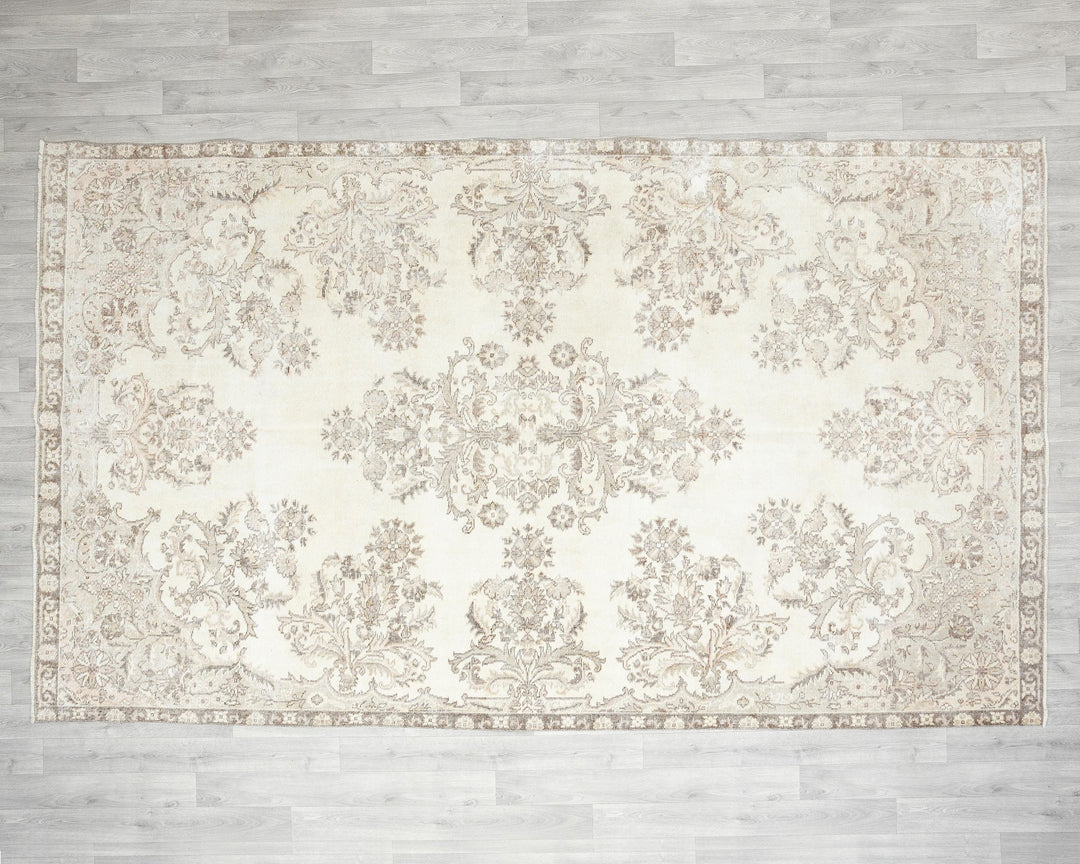 Beige Oushak Rug 6' 11" x 11' | No. VR74690