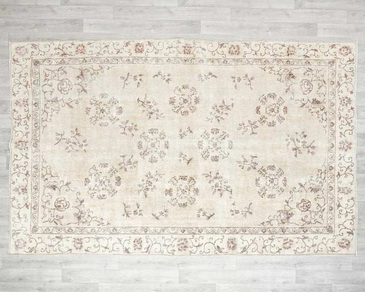 Faded Oushak Rug 6' 5" x 9' 7" | No. VR50537