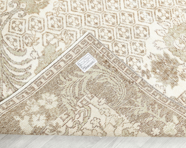 Neutral Oushak Rug 6' 5" x 10' 6" | No. VR54590