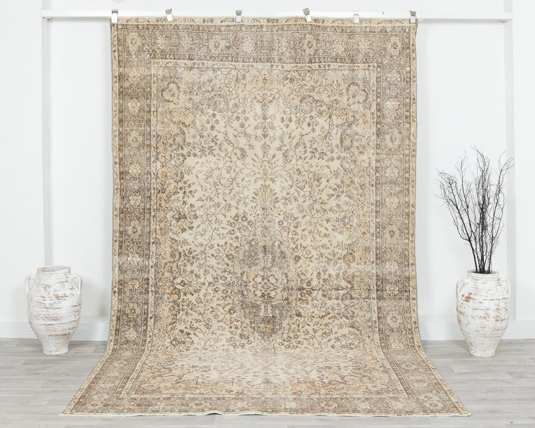 Faded Oushak Rug 6' 5" x 10' 4" | No. VR73349