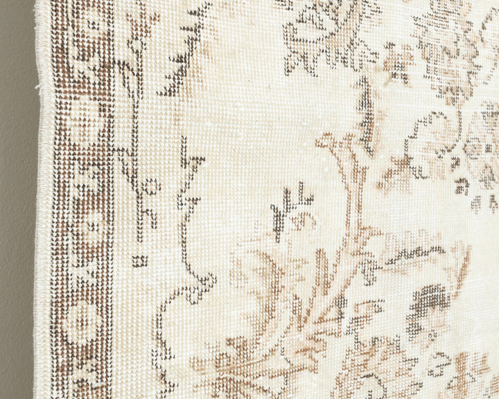 Beige Oushak Rug 5' 11" x 9' 4" | No. VR16844