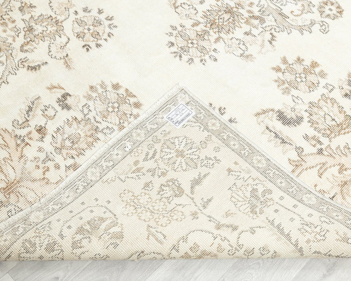 Beige Oushak Rug 5' 11" x 9' 4" | No. VR16844