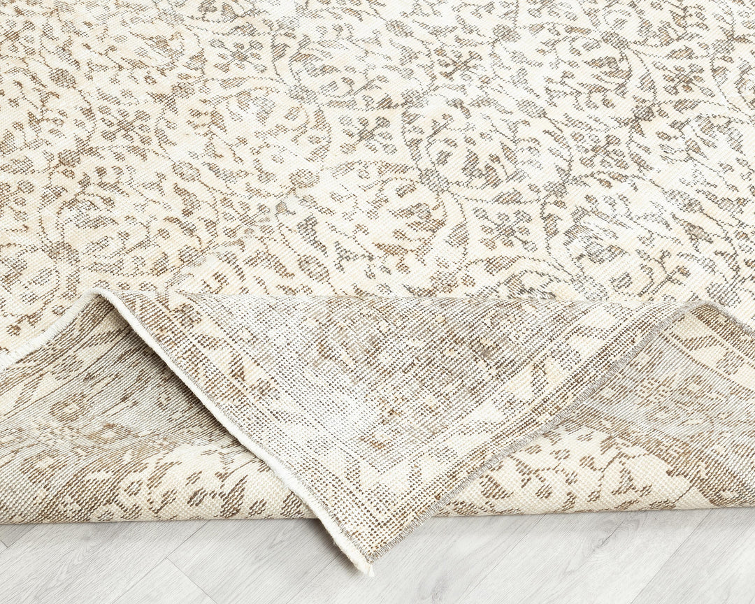 Oushak Rug 6' x 8' 8" | No. VR88003