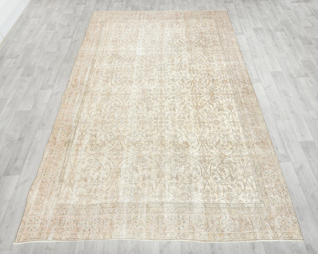 Beige Oushak Rug 7' 1" x 10' | No. VR46484