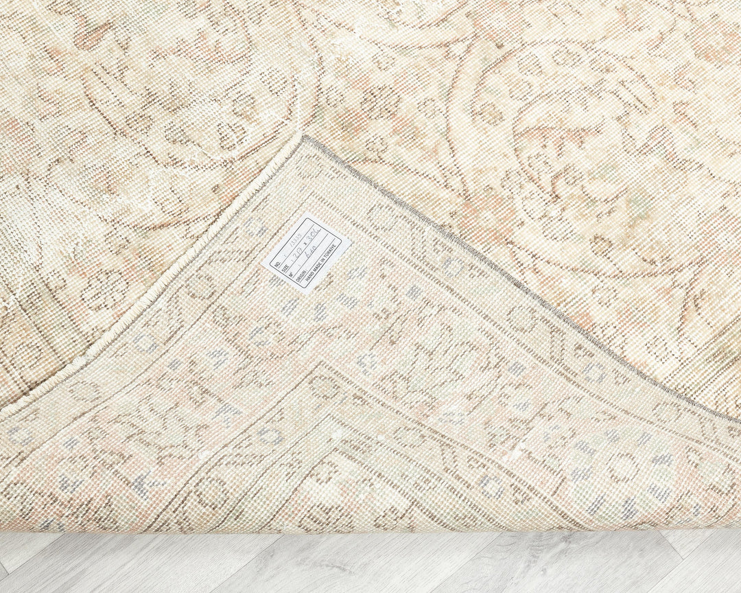 Beige Oushak Rug 7' 1" x 10' | No. VR46484